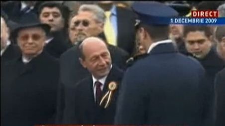 Vezi &quot;respectul&quot; pe care îl poartă Traian Băsescu pentru Iliescu şi Constantinescu
