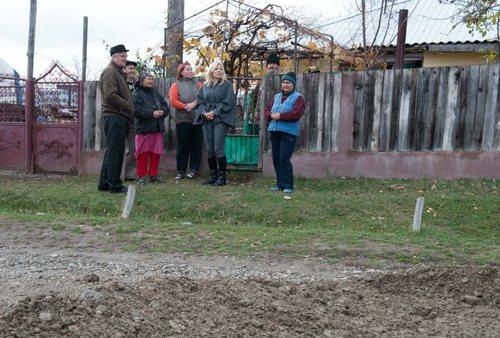 Cine nu se încadrează în peisaj? Ce-a ajuns să facă Elena Udrea de dragul campaniei electorale 179245