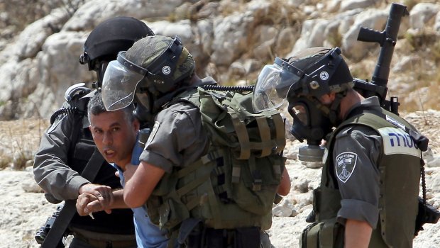 Israelul a arestat 55 de suspecţi palestinieni din West Bank