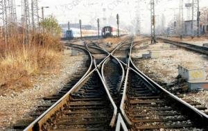 Un român din Italia a încercat să se sinucidă aruncându-se în faţa trenului