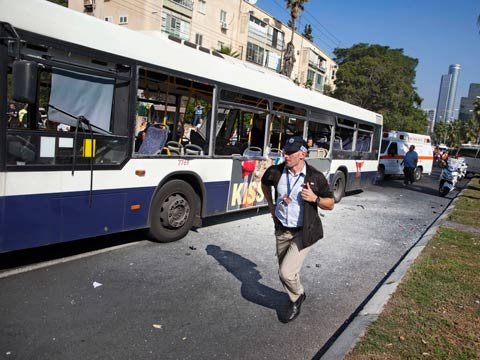 Israelul l-a arestat pe cel care a aruncat în aer un autobuz din Tel Aviv