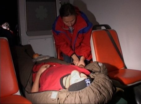 Salvamontiştii au intervenit pentru a ajuta patru tineri care au plecat în Munţii Rodnei fără echipament