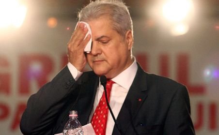 Avocatul lui Năstase: Fostul premier ar putea fi eliberat în decembrie
