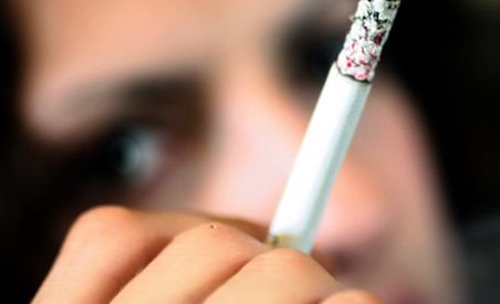 Fumatul duce la „putrezirea” creierului. Vezi concluziile unui studiu realizat pe 9.000 de persoane