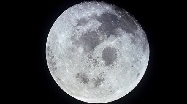 SUA a vrut să arunce Luna în aer, pentru a câştiga Războiul Rece