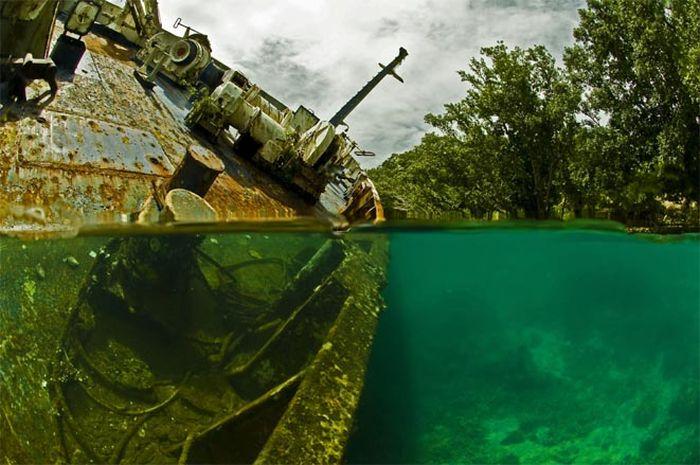 Au găsit imaginea asta pe Google şi s-au decis să meargă să vadă cu ochii lor. Turiştii spun că e intactă 179987