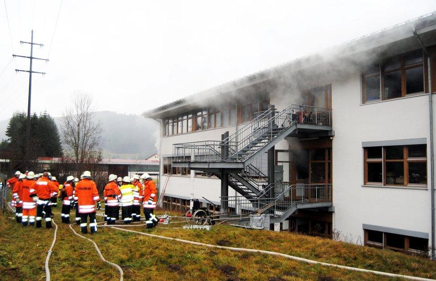 Tragedie în Germania. 14 morţi într-un incendiu la un atelier al persoanelor cu handicap 180100