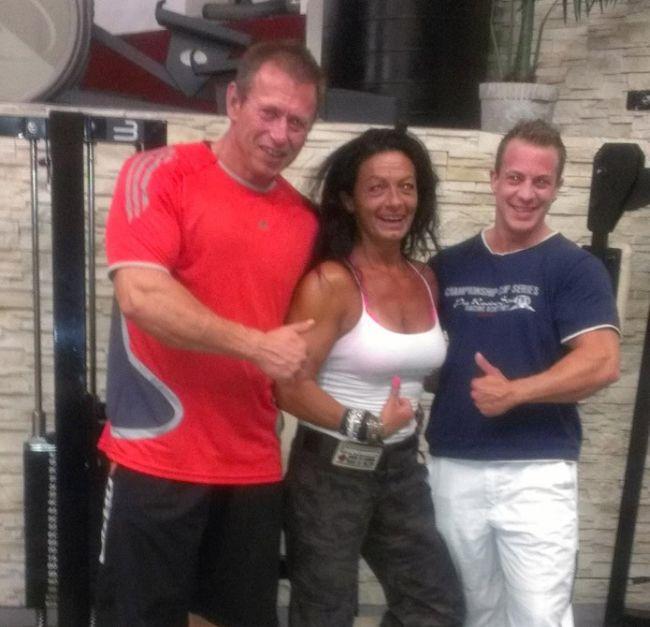 100% din cei care au văzut această imagine au greşit. Nu se gândeau nicio clipă că în poză sunt DOUĂ femei 180260