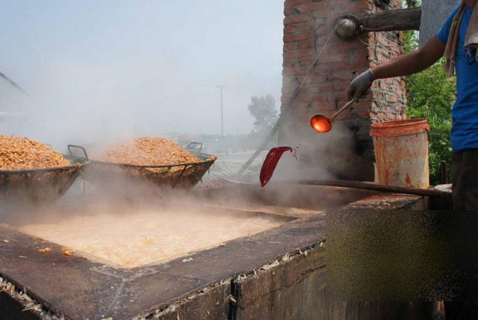 Ce fac chinezii înainte de a pune creveţii pentru export în pungi. Procedeul te va şoca 180224