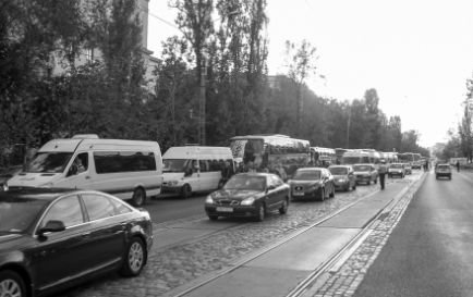 Trafic rutier restricţionat în Capitală, pentru parada militară organizată de Ziua Naţională