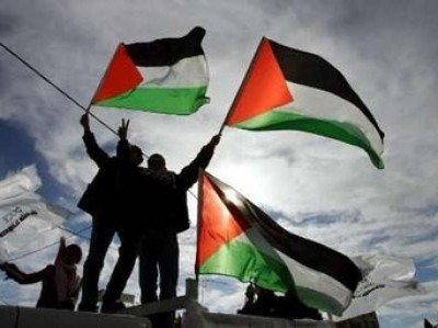 Ameninţarea venită din partea Israelului imediat ce Palestina a devenit stat observator ONU. FOTOREPORTAJ din mijlocul sărbătorii palestinienilor