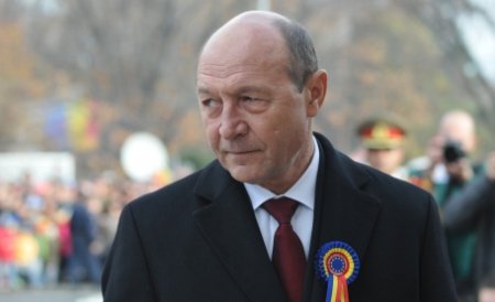 Basescu: Do not look at how small politicians are, they run after the vote, Romanians should run for their country
