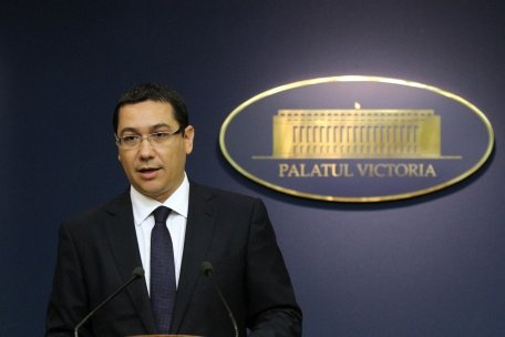 Premierul Victor Ponta a sosit sâmbătă la Palatul Victoria: Mă duc să primesc oamenii