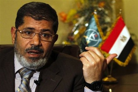 Mohammed Morsi s-a întors la Palatul Prezidenţial din Cairo