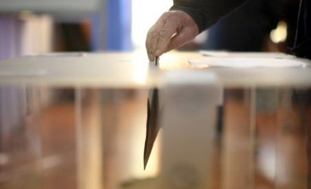 BEC: 18,2 milioane de români cu drept de vot la alegerile parlamentare de duminică 