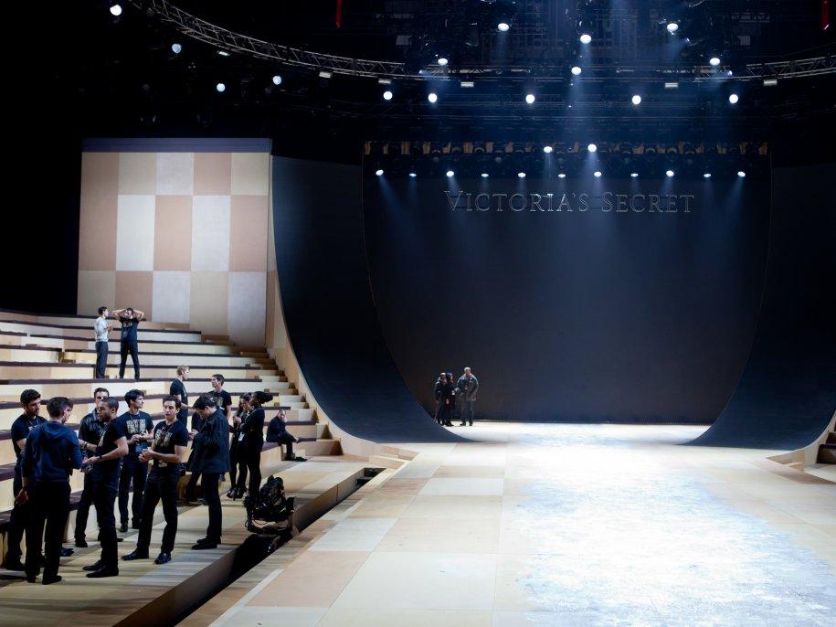 Imaginile la care s-au uitat 1 milion de oameni. Cel mai fierbinte show al Americii, urmărit pe internet de toată lumea 181949