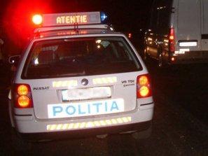 N-a avut niciodată carnet de şofer, dar s-a urcat la volan şi a făcut praf opt maşini, în timp ce încerca să fugă de poliţie