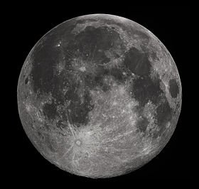 NASA: Scoarţa lunară, aproape în întregime pulverizată de meteoriţi