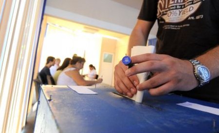 A scăzut numărul românilor care pot vota la alegerile parlamentare de duminică