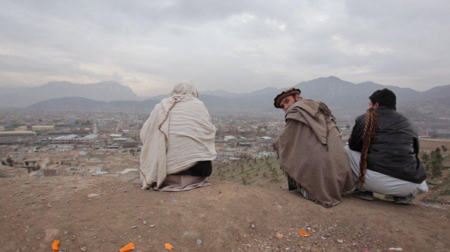 "E ca şi cum am fi martori la sfârşitul lumii, dar nimeni nu poate opri asta". Reportajul făcut de un fost militar american, în Afganistan 182169