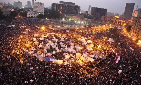 Opoziţia egipteană refuză participarea la dialogul propus de Mohamed Morsi