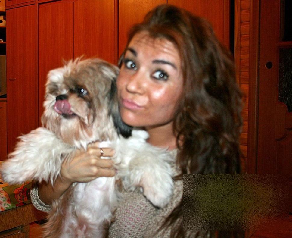 E singura imagine în care această tânără arată ca un om normal. Vezi cum s-a transformat la câteva momente după 182371