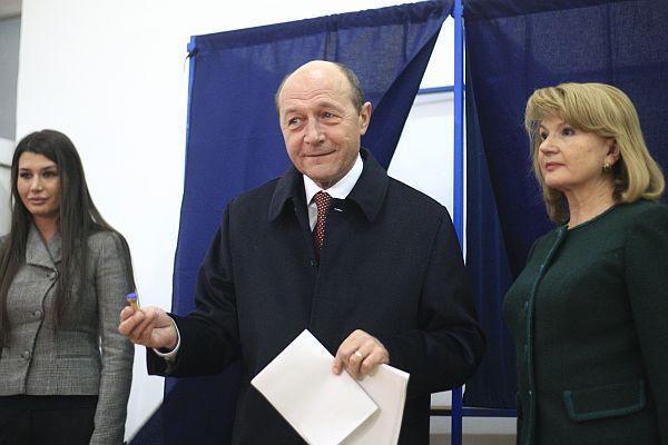 Cum se văd alegerile parlamentare în imagini. FOTOREPORTAJ cu momente reprezentative ale evenimentului de ieri 182667