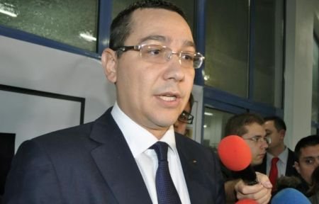 Ponta, la comandamentul de iarnă: Guvernul va rezilia contractele cu firmele de deszăpezire care nu îşi îndeplinesc obligaţiile