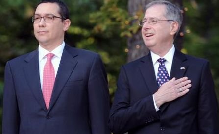 Ambasadorul SUA, aflat la final de mandat, a avut o întrevedere cu premierul Ponta. Află ce subiecte au fost abordate în cadrul întâlnirii