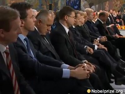 Premierul bulgar l-a &quot;şocat&quot; pe premierul olandez. A trimis un SMS în timpul ceremoniei Nobel