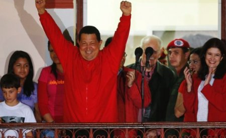 Hugo Chavez, în &quot;stare stabilă&quot; după operaţia de cancer la care a fost supus