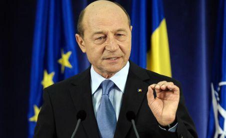 Băsescu cheamă luni partidele la Cotroceni. Preşedintele vrea consultări simultane pentru desemnarea premierului