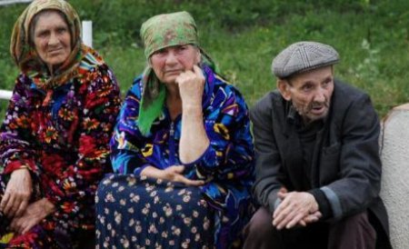 Traian Băsescu: Ne plângem că suntem săracii Europei, dar 90% din români sunt proprietari