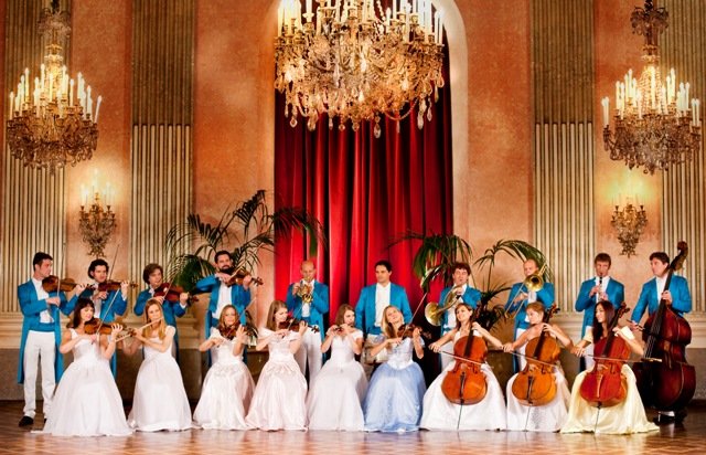 Iubitorii de muzică clasică vieneză pot opta pentru &quot;Crăciunul Vienez&quot; al Vienna Strauss Orchestra şi Edvin Marton