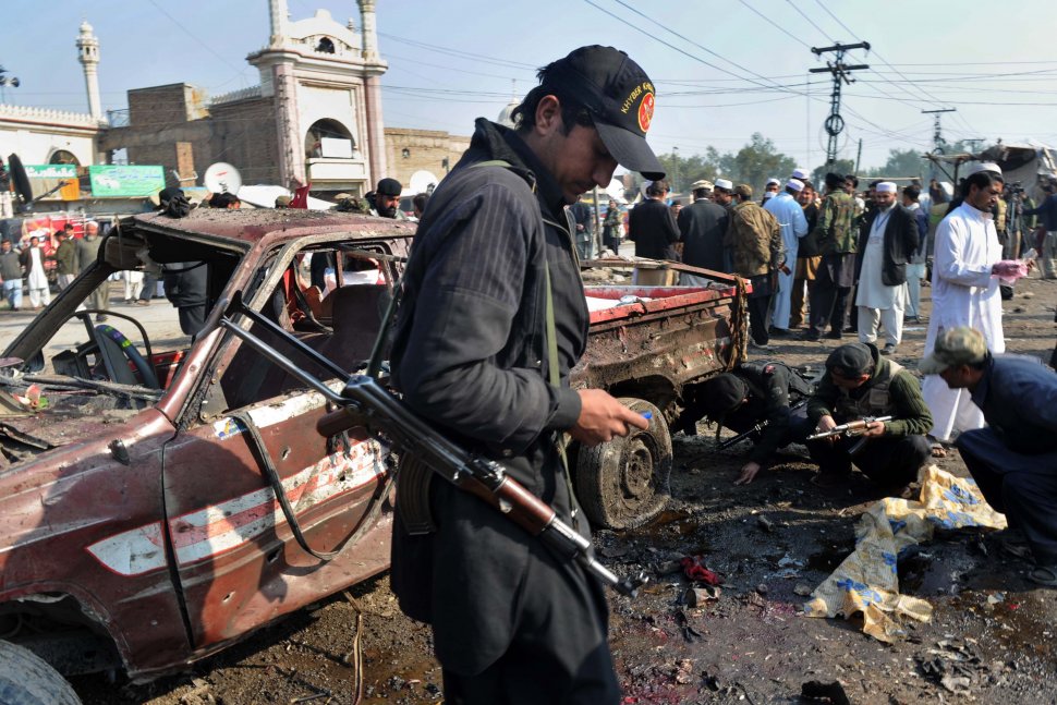 Atentat cu bombă într-o staţie de autobuz din Pakistan. Cel puţin 17 persoane au fost ucise