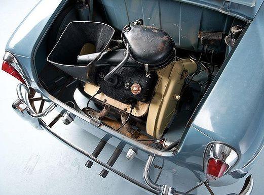 Cele mai mici maşini din lume, scoase la licitaţie în Statele Unite 183736