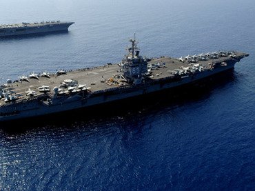 Două portavioane americane se retrag de pe coasta Siriei