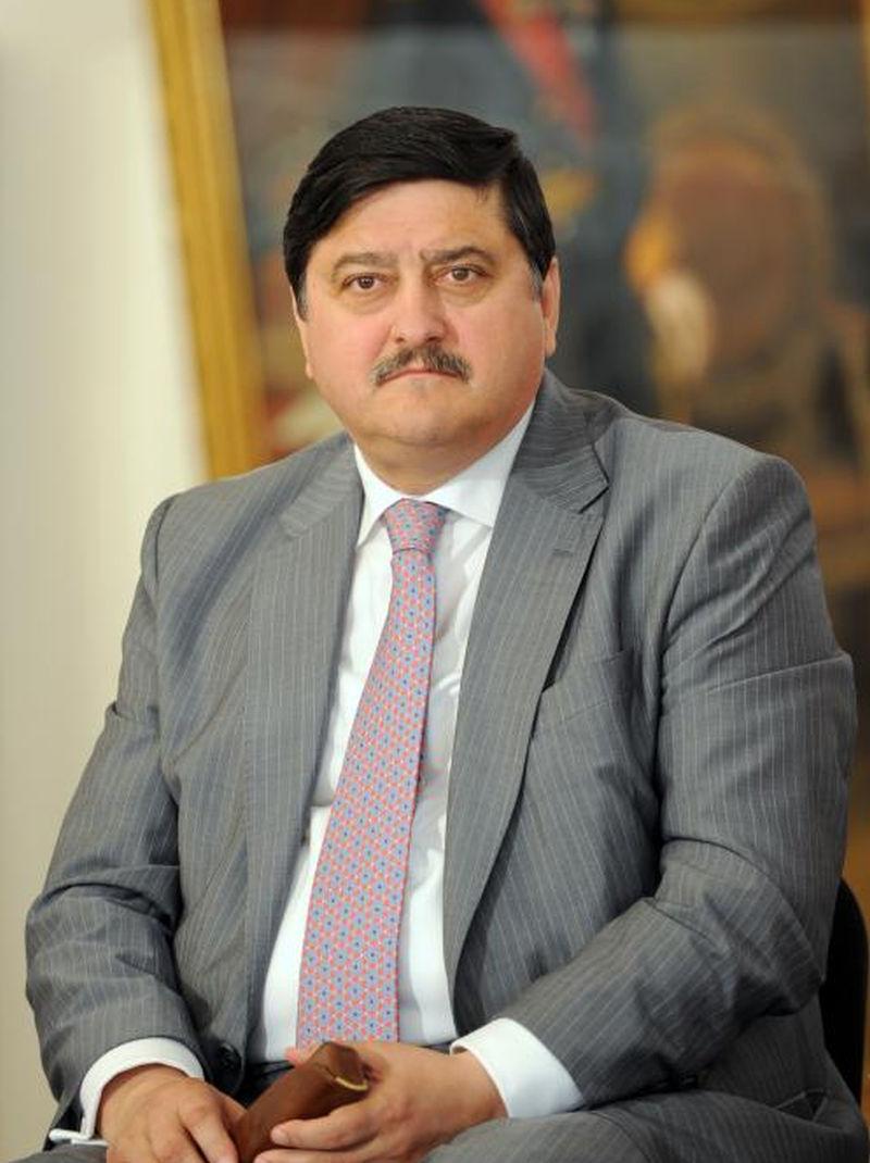 Ei sunt miniştrii din Guvernul Ponta II. Vezi cele mai importante date biografice  184235