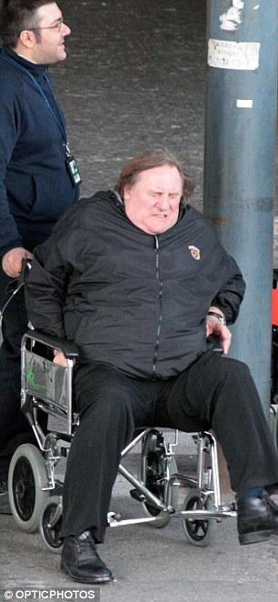 Unul din cei mai mari actori ai lumii, în stare gravă. Era în cărucior cu rotile la aeroport 184578