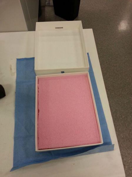 A crezut că primeşte un iPad de Crăciun. Ce-a găsit când a deschis cutia i-a schimbat viaţa pentru totdeauna 184897