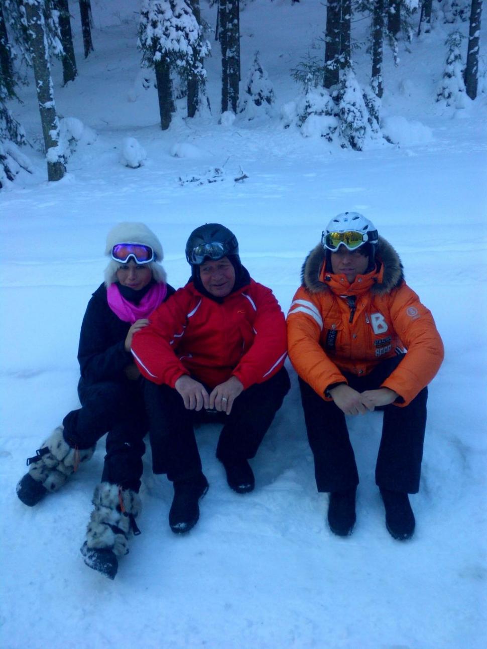 EBa, foarte activă pe Twitter. Ce fotografii a postat din vacanţa de la Predeal 185046