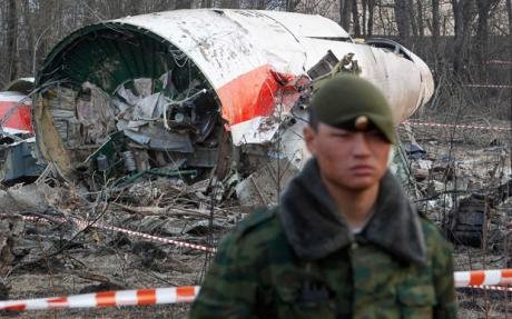 Un avion s-a prăbuşit în Kazahstan. Niciun pasager nu a supravieţuit impactului. Avionul a fost distrus de flăcări