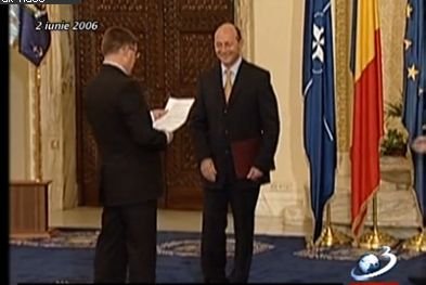 Ministrul Radu Stroe, despre ce era în documentul ce i-a fost înmânat de Băsescu, la Palatul Cotroceni