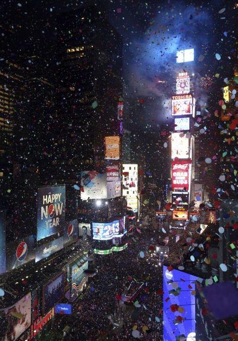 Revelionul 2013, în jurul lumii. Fotografii impresionante de la cele mai frumoase petreceri din noaptea dintre ani 185489