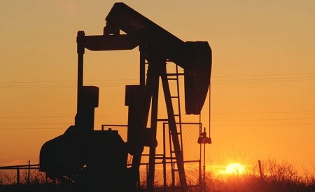 Rusia a înregistrat cea mai mare producţie anuală de petrol de la destrămarea URSS