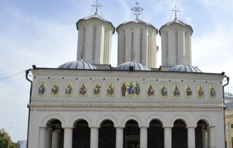 Patriarhia Română: Nu a existat niciun reprezentant al BOR la momentul incinerării regizorului