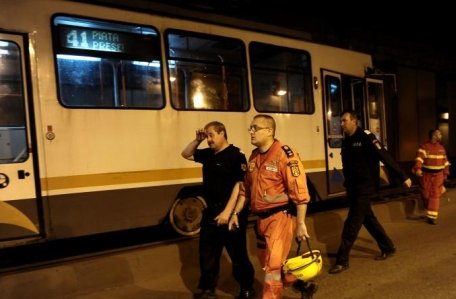 Accident rutier grav în Bucureşti. O femeie a murit după ce a fost lovită de o maşină