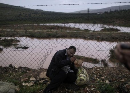 Israelul va construi un gard electric la frontiera cu Siria