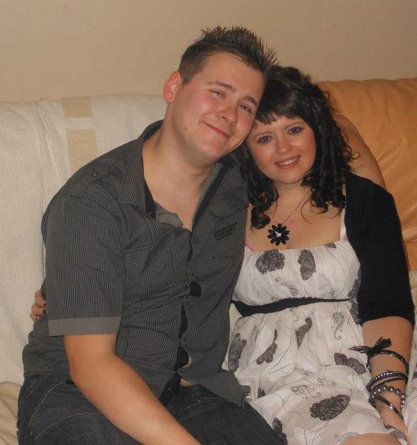 Cum arată după ce a mâncat de două ori pe zi la fast food. Părinţii n-au mai recunoscut-o 186141