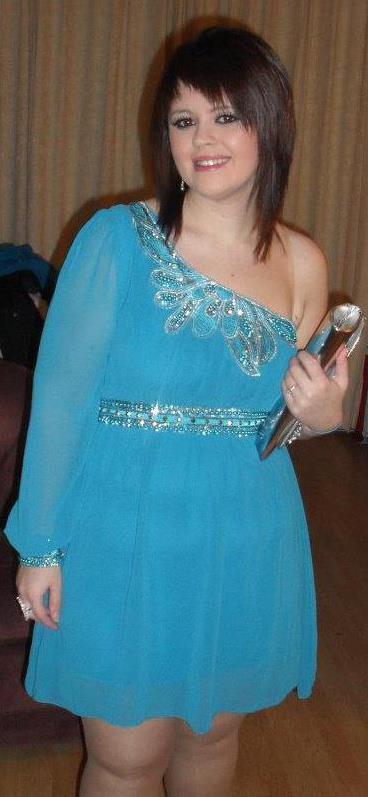 Cum arată după ce a mâncat de două ori pe zi la fast food. Părinţii n-au mai recunoscut-o 186142